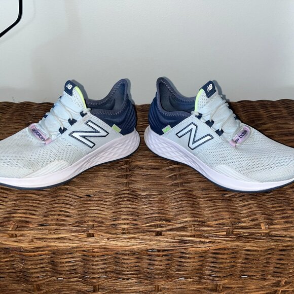 NIKE-INVINCIBLE RUN 3-ZOOM X-JADE ICE -WOMENS SIZE 10 - Picture 9 of 15